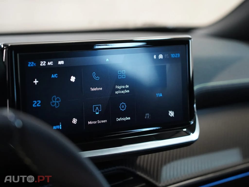 Peugeot E-2008 54 kWh GT