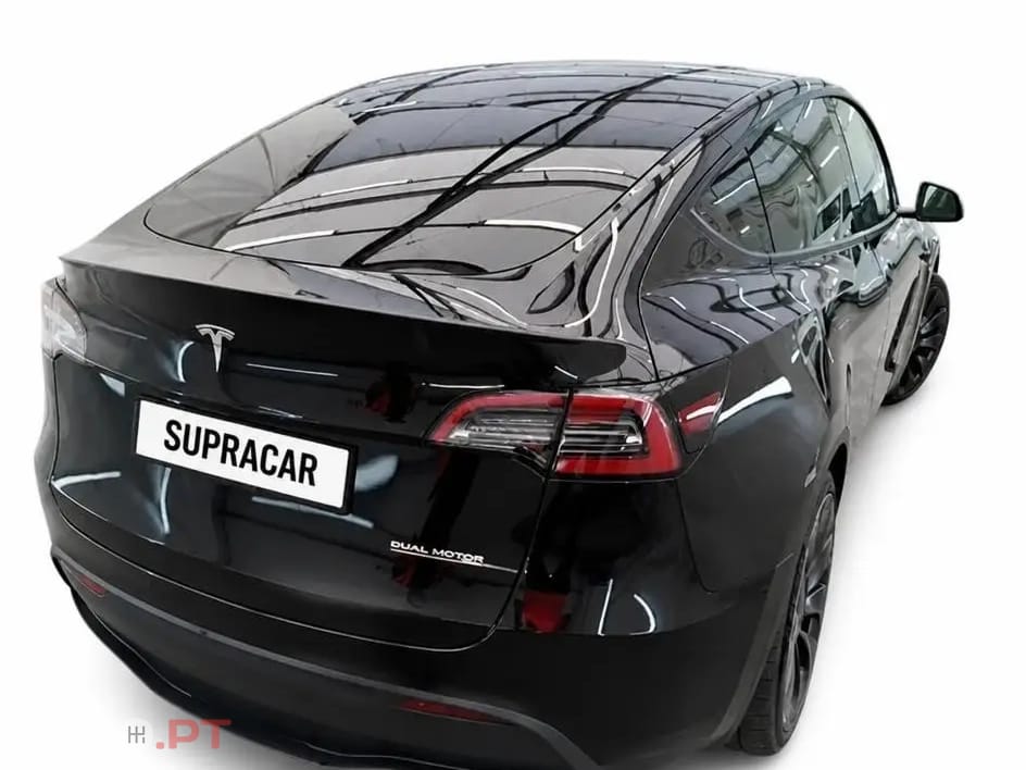 Tesla Model Y Performance Dual Motor AWD