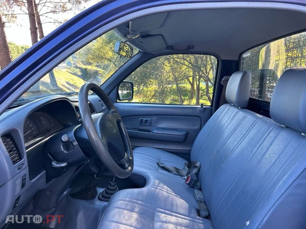 Toyota Hilux 4x4 2.5D-4D