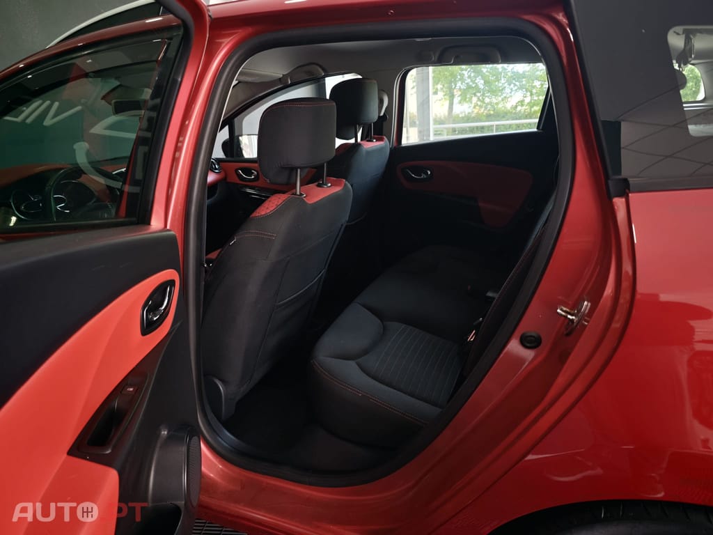 Renault Clio Sport Tourer DCI LIMITED