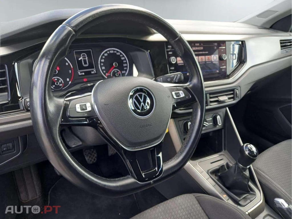 Volkswagen Polo 1.0  Confortline