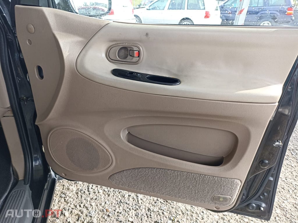 Kia Carnival 2.9 CRDI 7 Lug