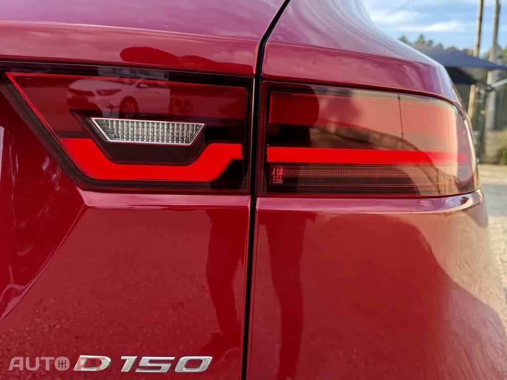 Jaguar E-Pace D150 AWD R-Dynamic