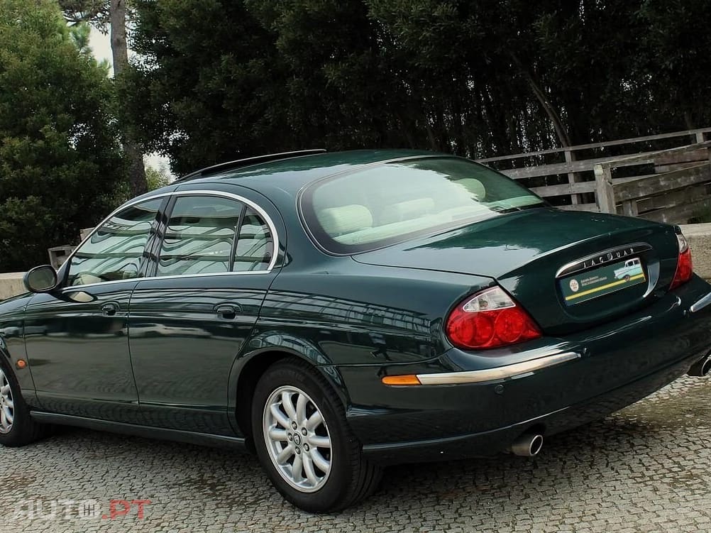 Jaguar S-Type 2.5 V6 Executive