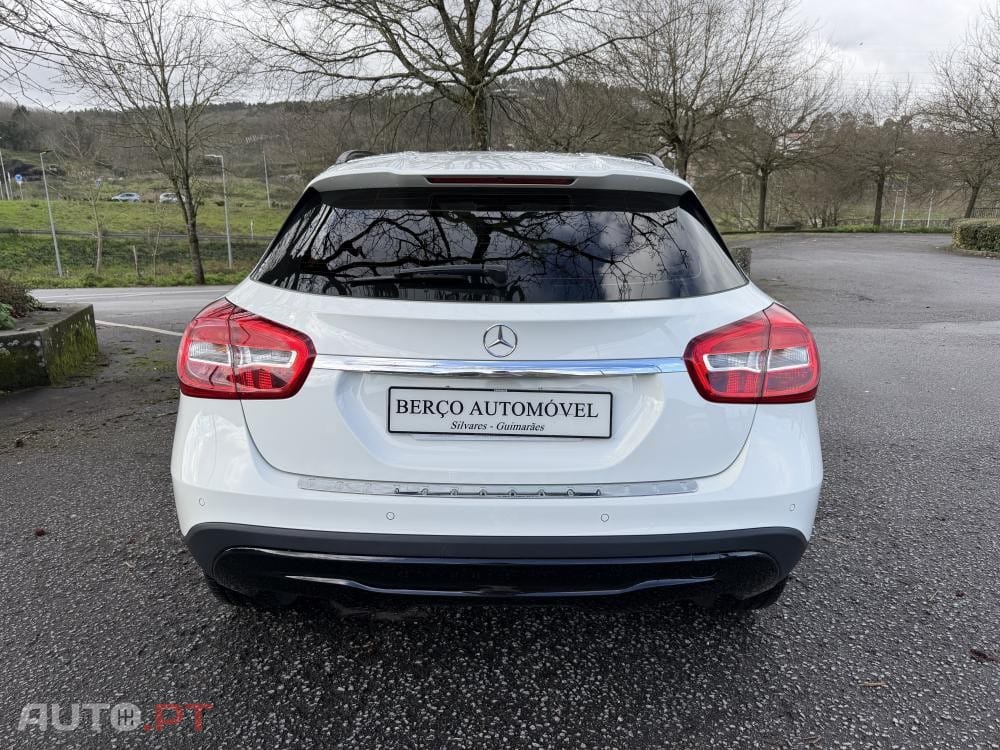 Mercedes-Benz GLA 180 d 7G-DCT Urban