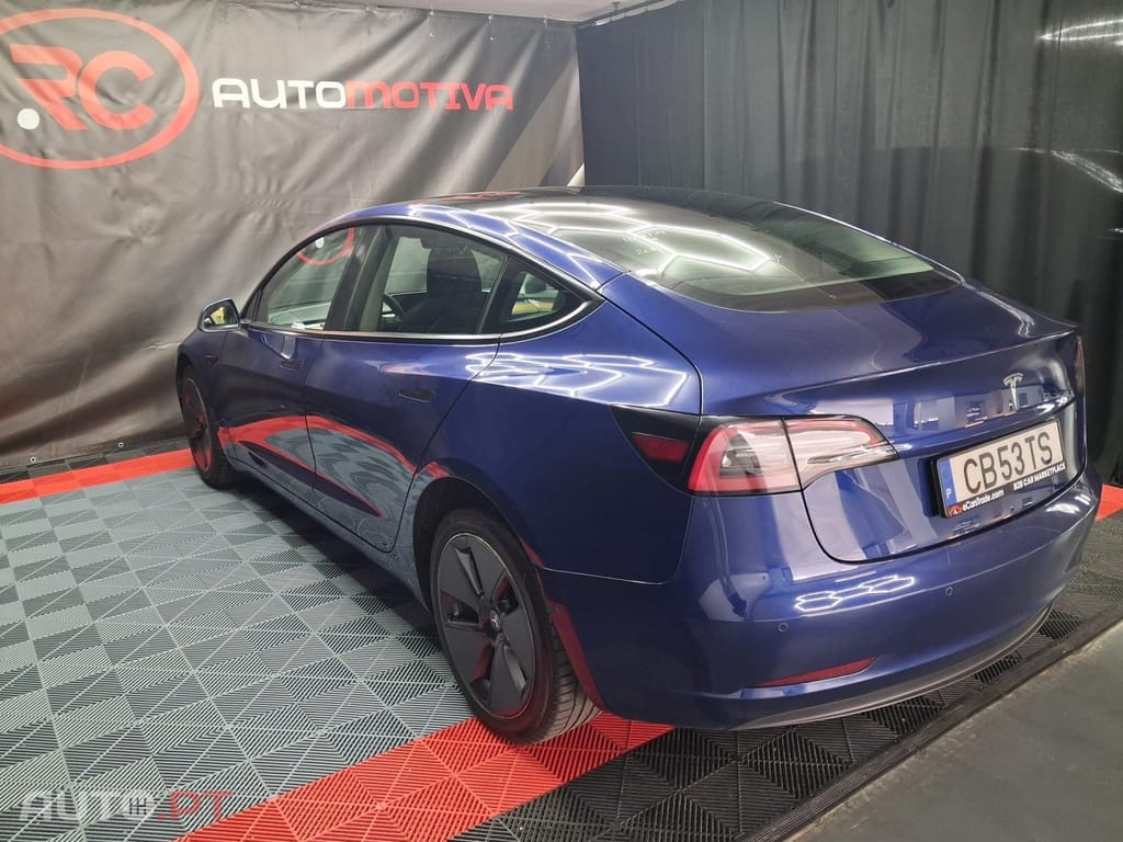Tesla Model 3 Tração Traseira