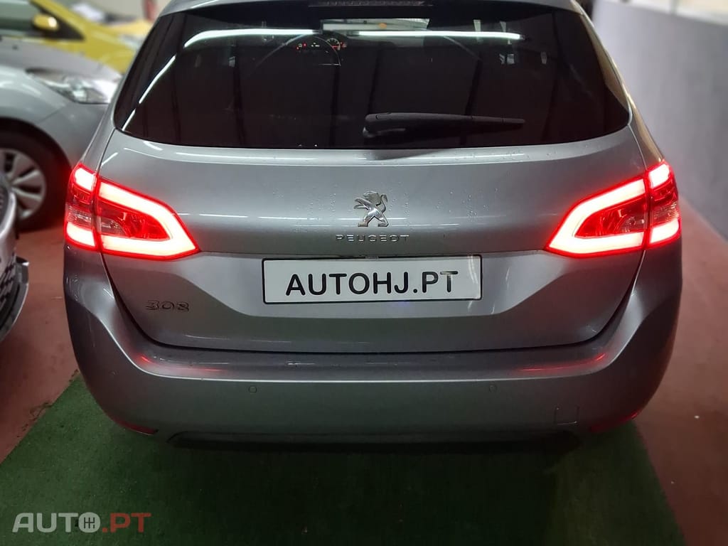 Peugeot 308 SW 1.2 PureTech Style