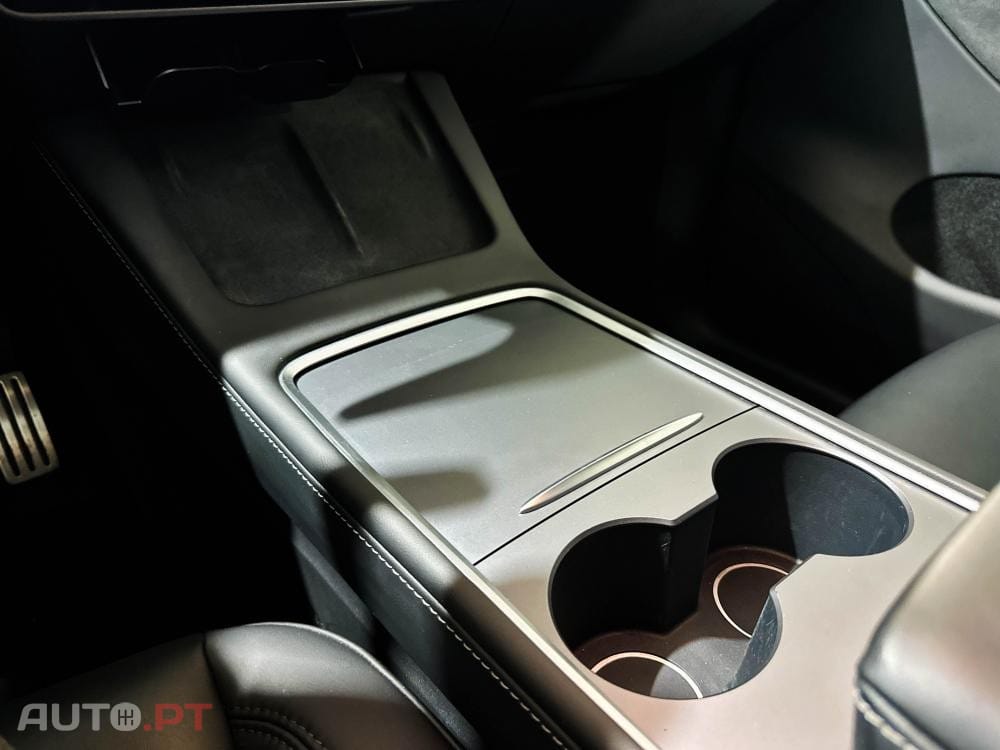 Tesla Model Y Performance Dual Motor AWD