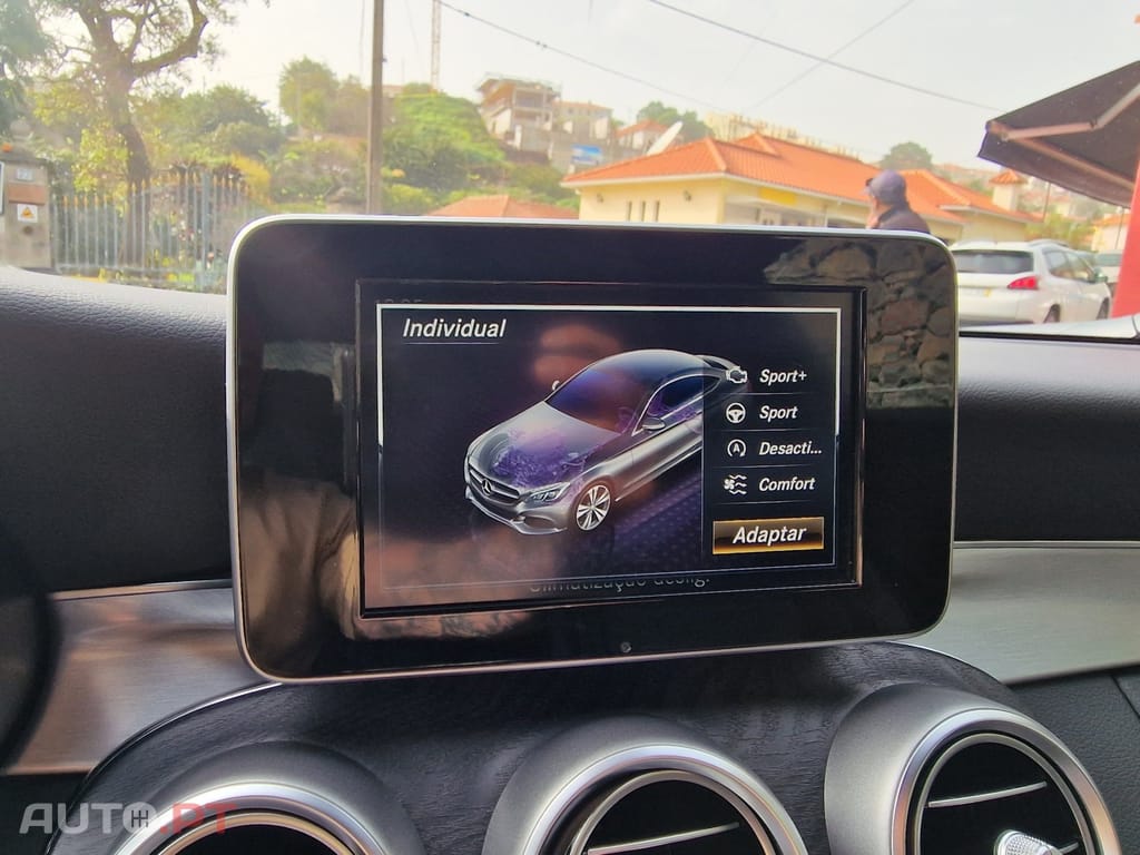 Mercedes-Benz C 250 d Coupe 9G-TRONIC AMG Line