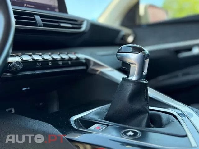 Peugeot 3008 1.5 BlueHDi Allure