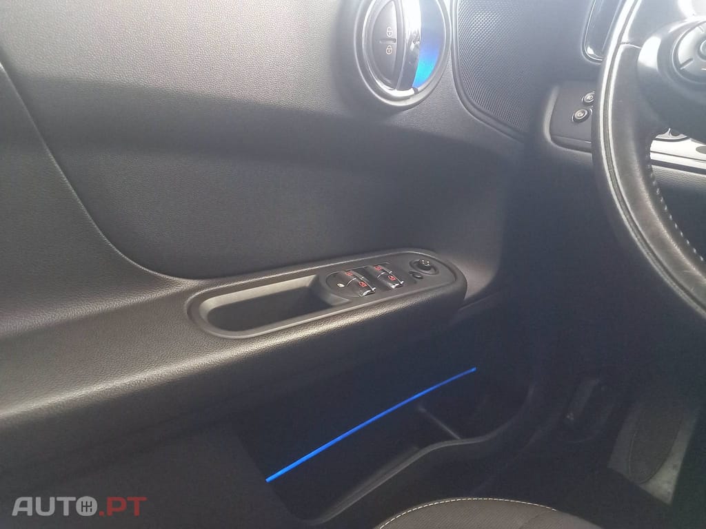 MINI Countryman One