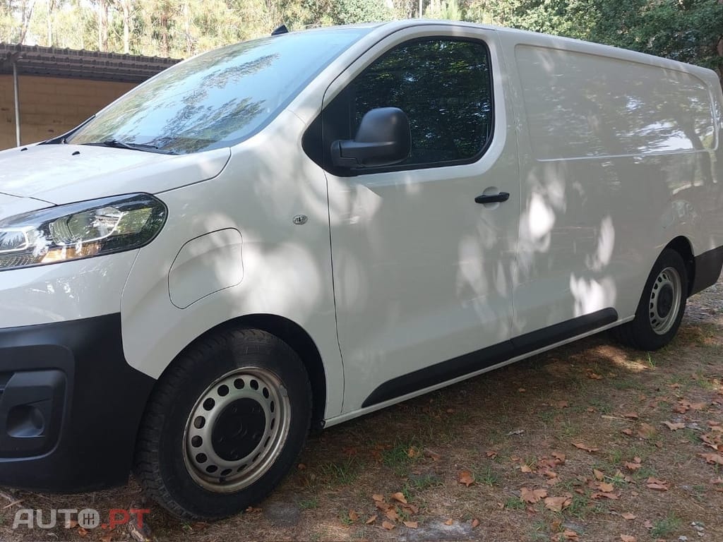 Peugeot E-Expert 75 kWh Semi-Vidrado Premium Long