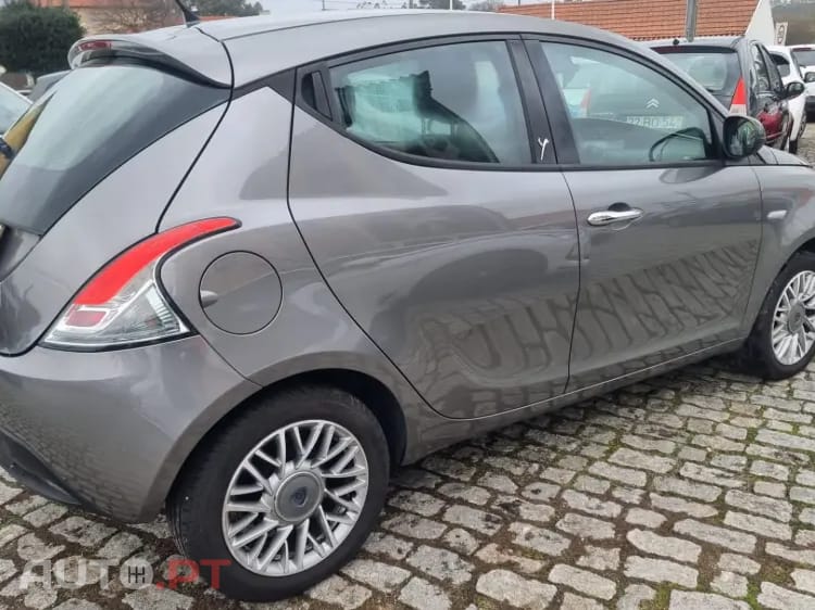 Lancia Ypsilon 1.2 S&S Platinum