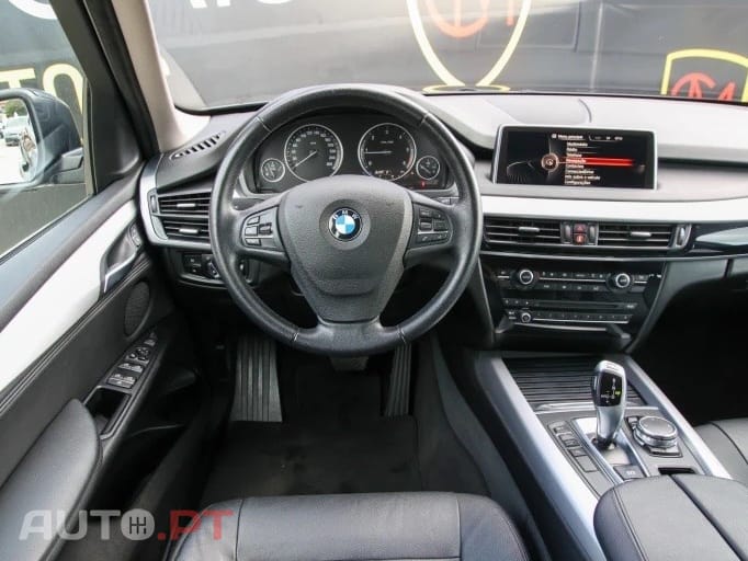 BMW X5 25 d sDrive Comfort 7L