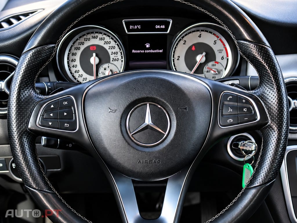 Mercedes-Benz CLA 220 CDi Urban Aut.111g