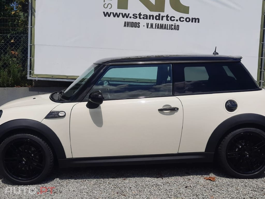 MINI Cooper Cooper D