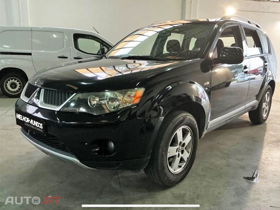 Mitsubishi Outlander 2.0 DI-D Inform 4WD