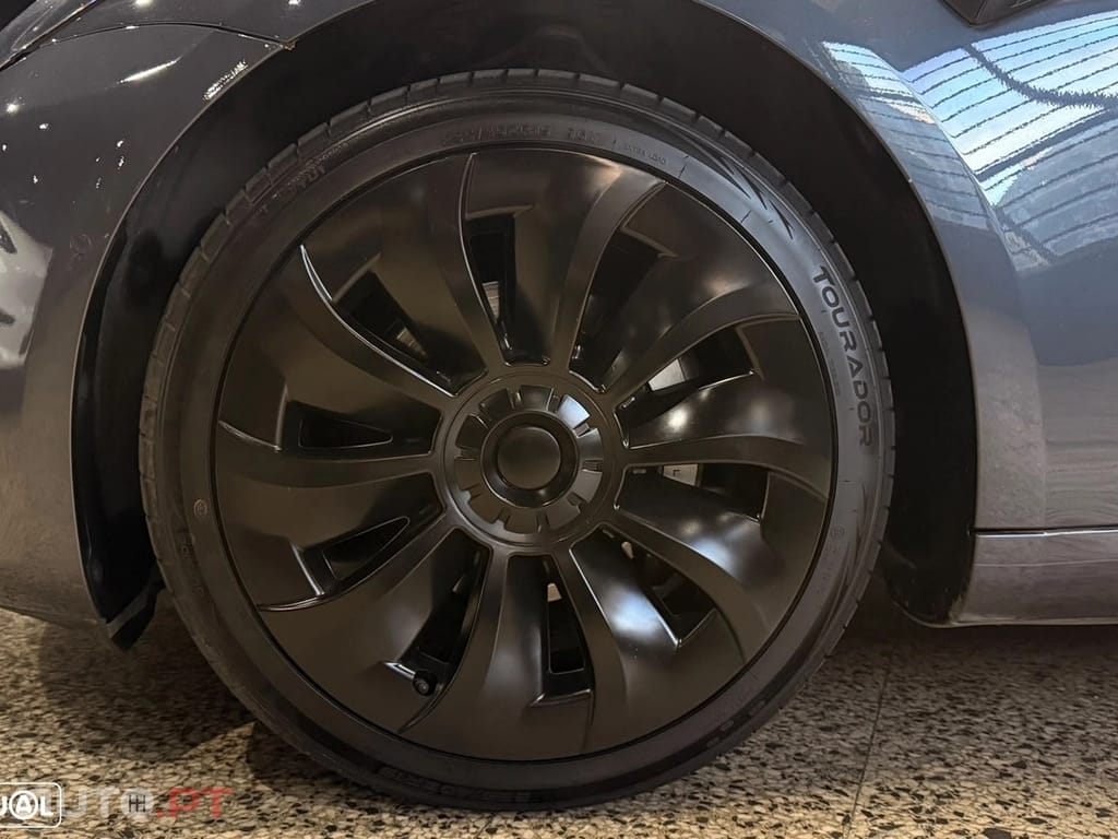 Tesla Model 3 Long Range Tração Integral
