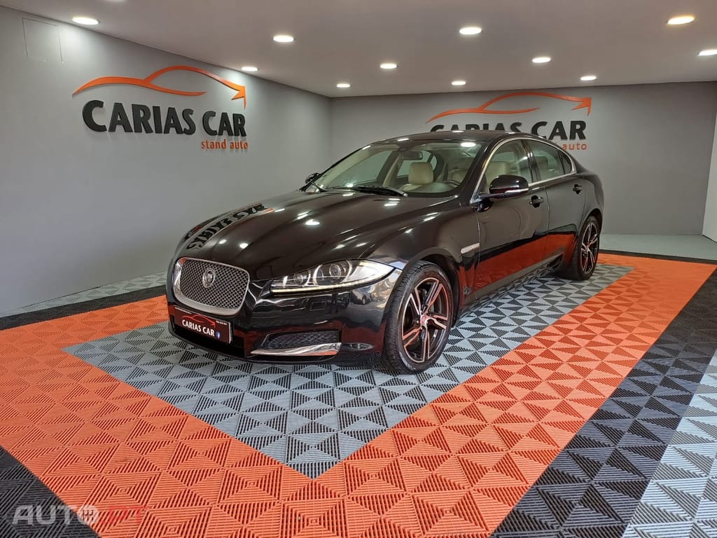 Jaguar XF 2.2 D Premium Luxury