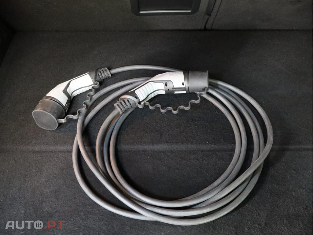 Peugeot 3008  1.6 Híbrido Allure e-EAT8