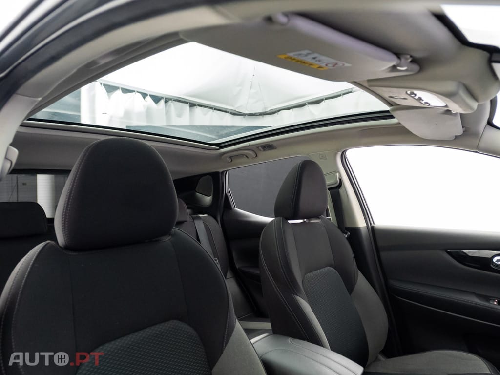 Nissan Qashqai 1.5 dCi N-Connecta