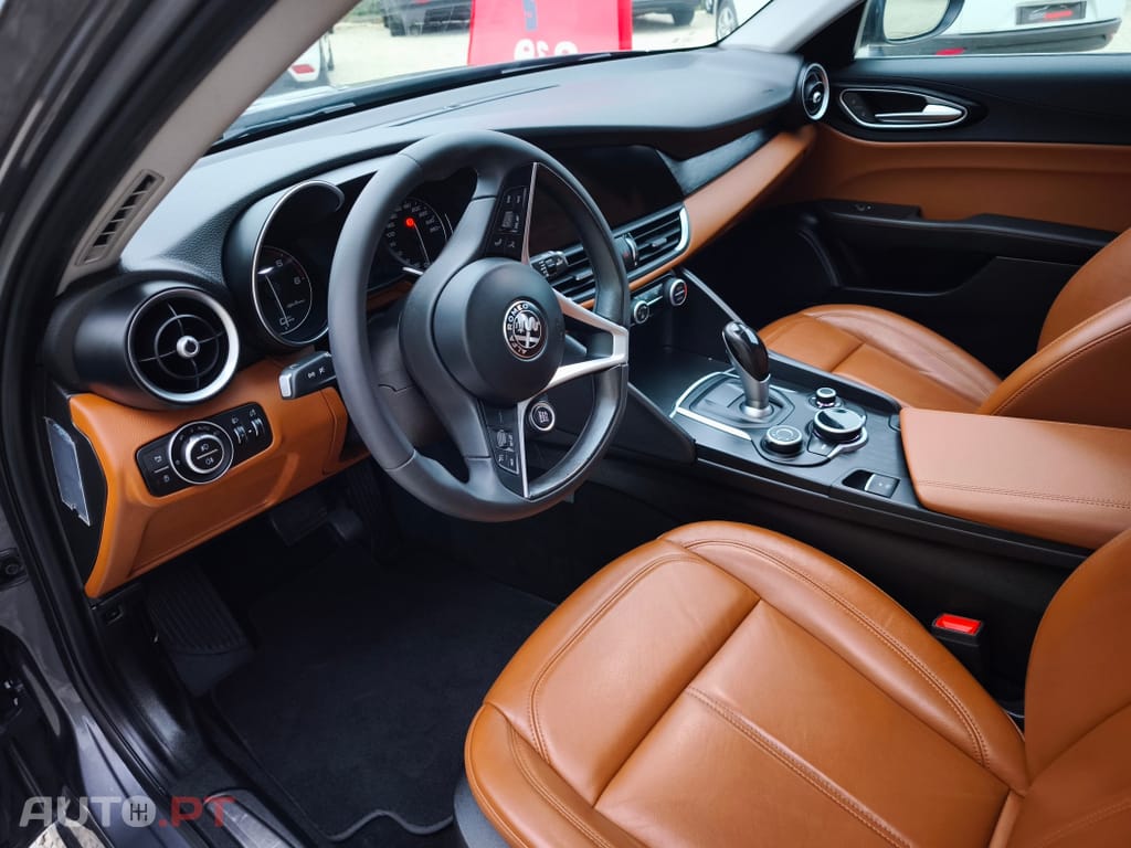 Alfa Romeo Giulia 2.2 D Super AT8