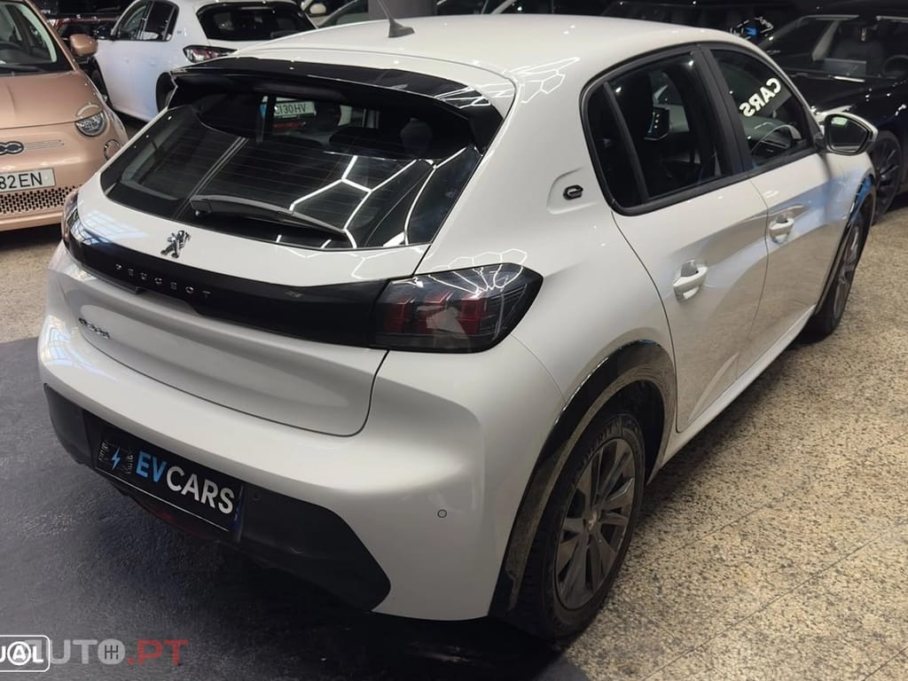 Peugeot E-208 Active Pack