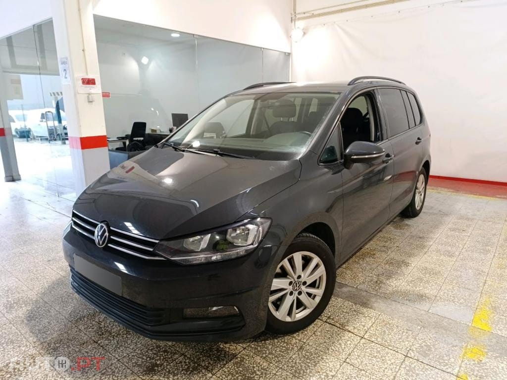 Volkswagen Touran 1.5 TSI Confortline