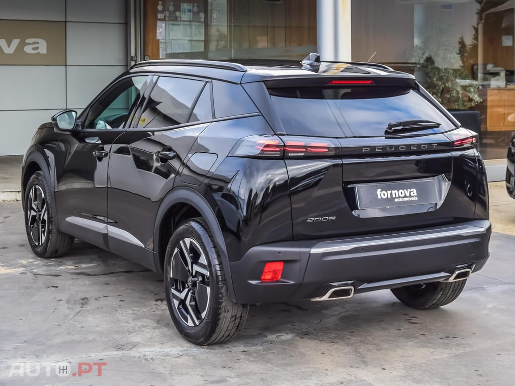 Peugeot 2008 1.2 PureTech Allure EAT8