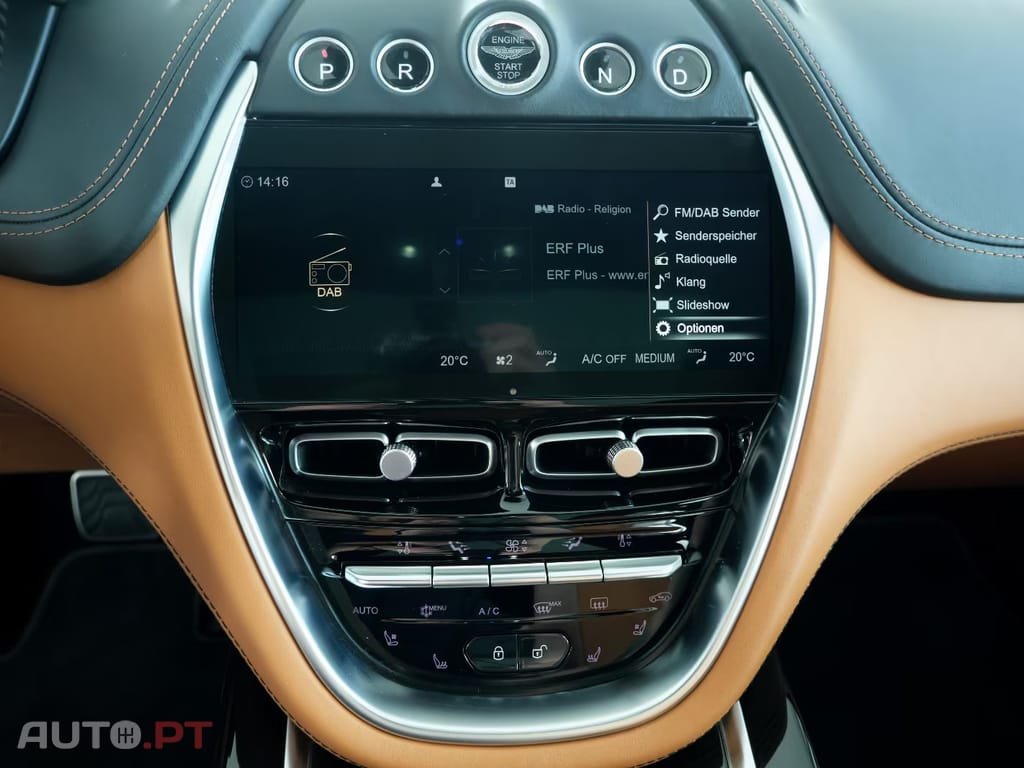 Aston Martin DBX 4.0 V8