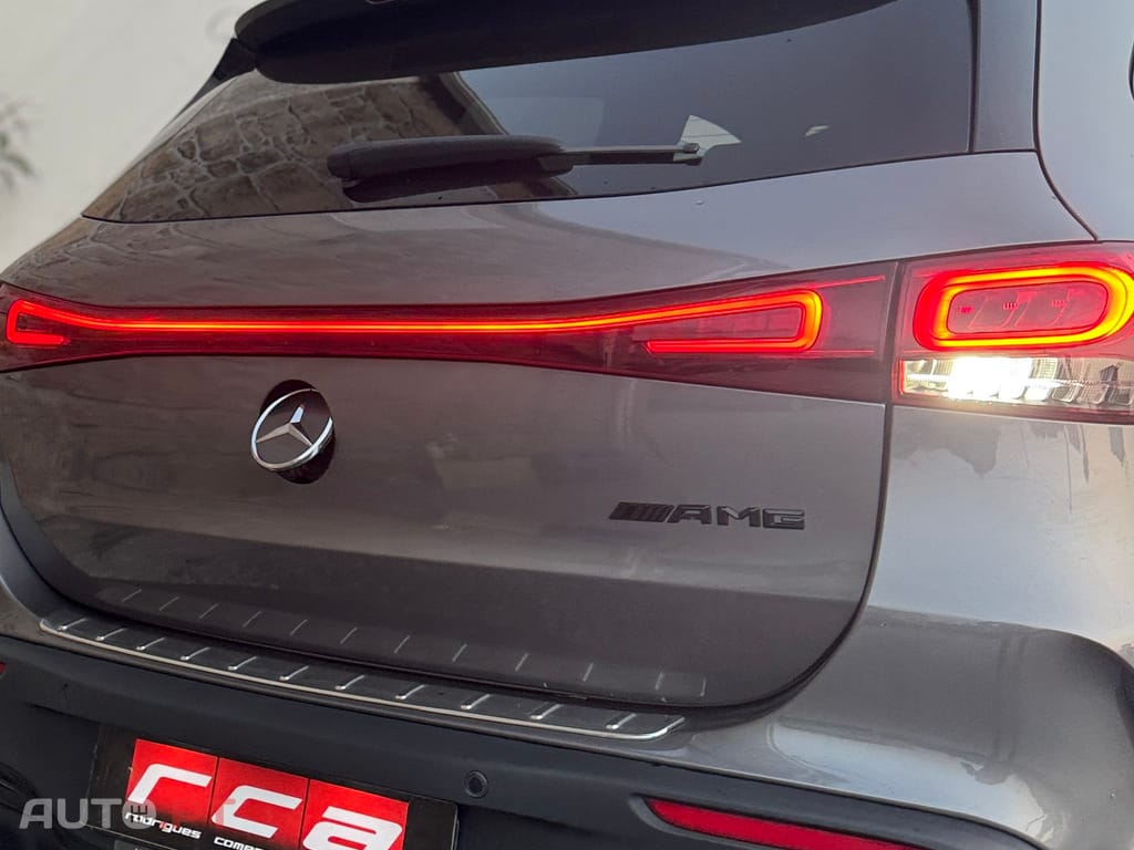 Mercedes-Benz EQA 250 AMG Line IVA Dedutível