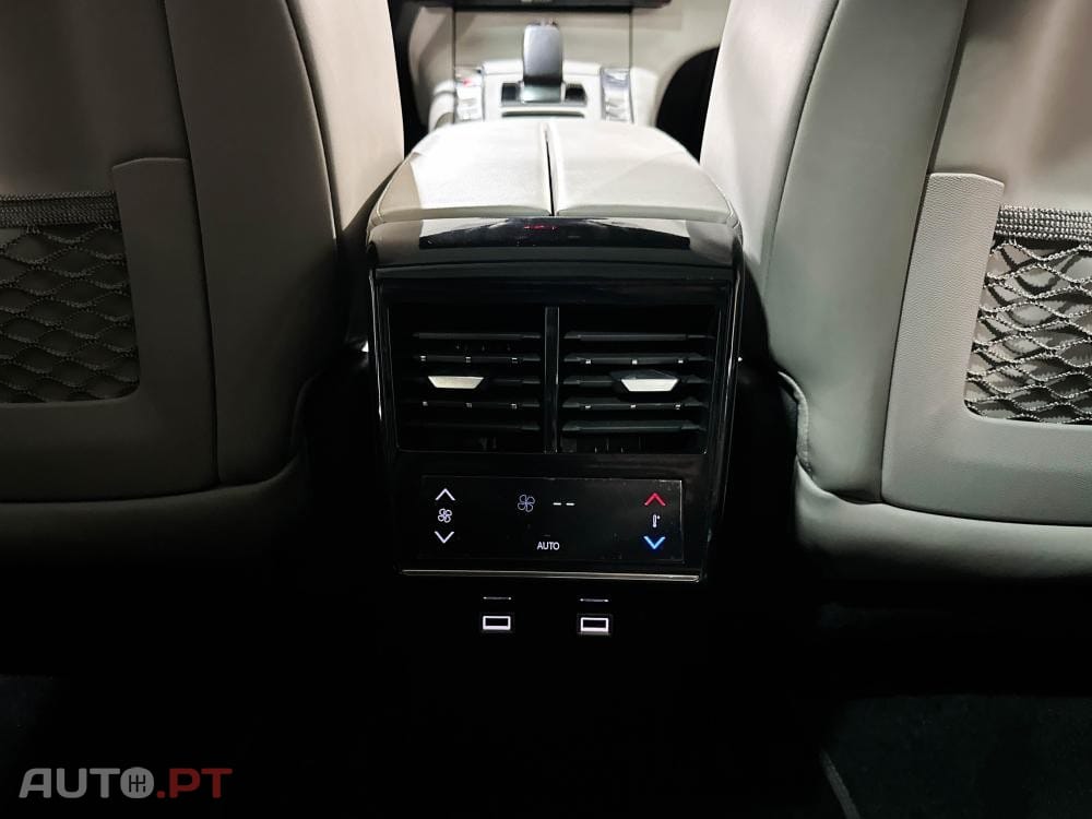 DS DS7 Crossback E-TENSE OPERA