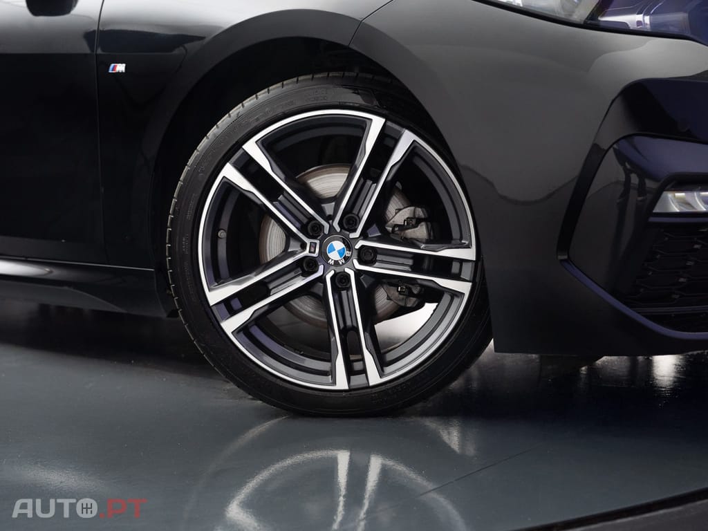 BMW 216 d Pack Desportivo M