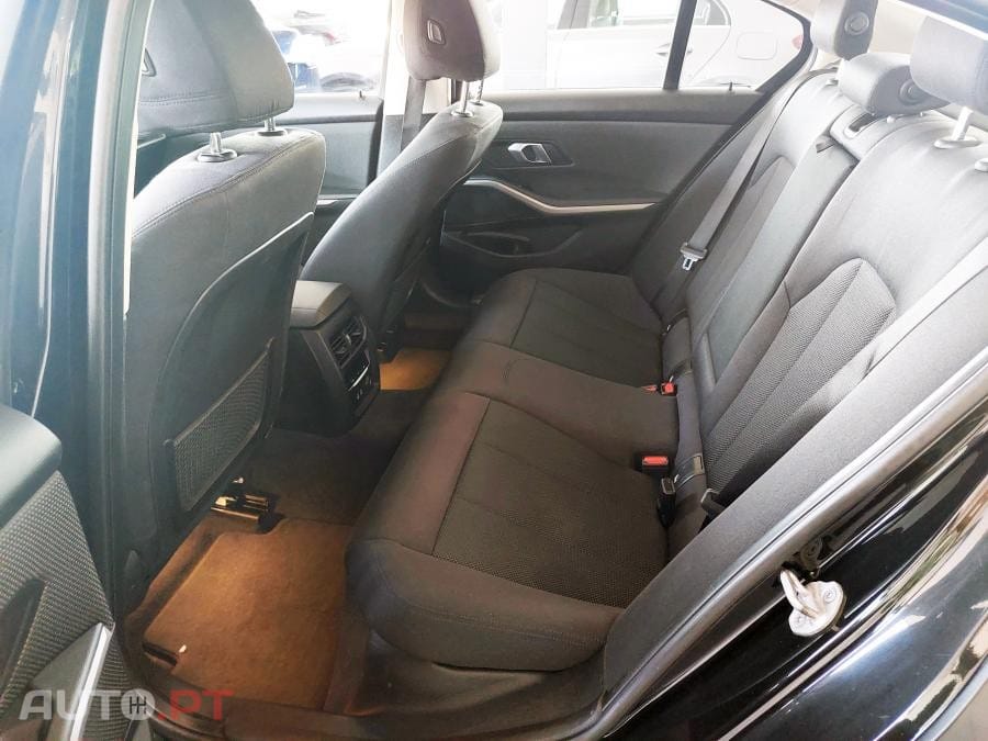 BMW 330 e Auto