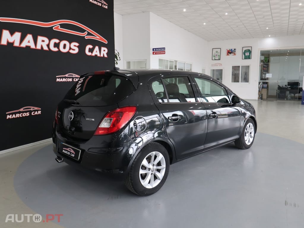 Opel Corsa 1.3 CDTi City — fotografia 4