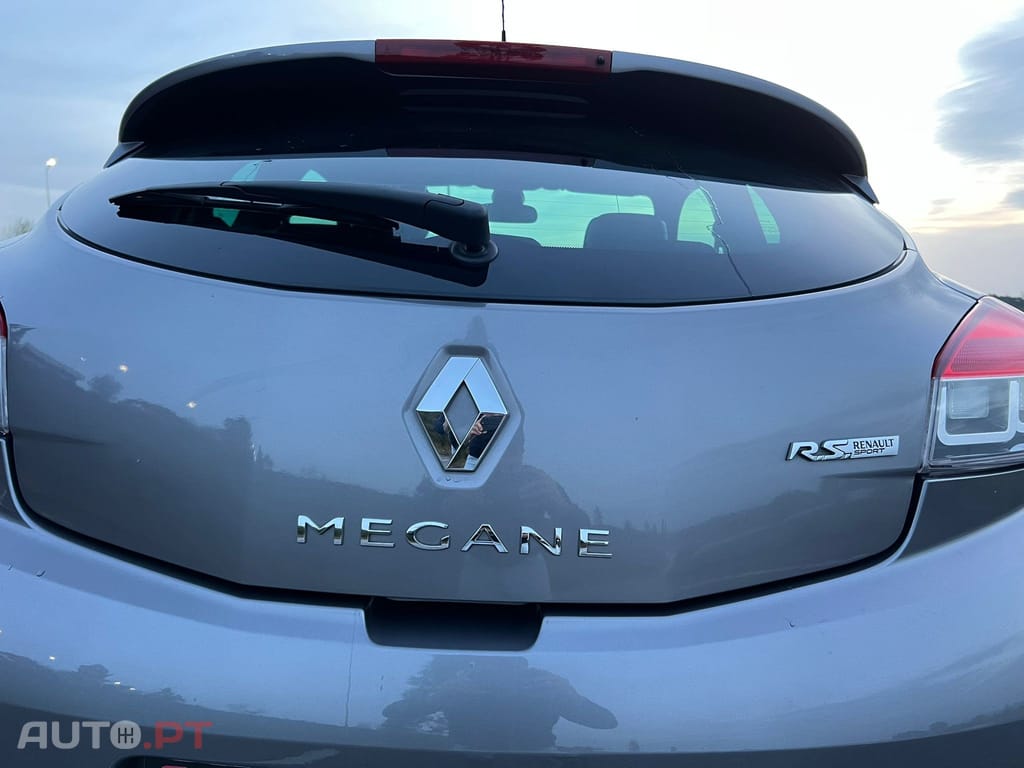 Renault Mégane Coupe 2.0 T 16V RS