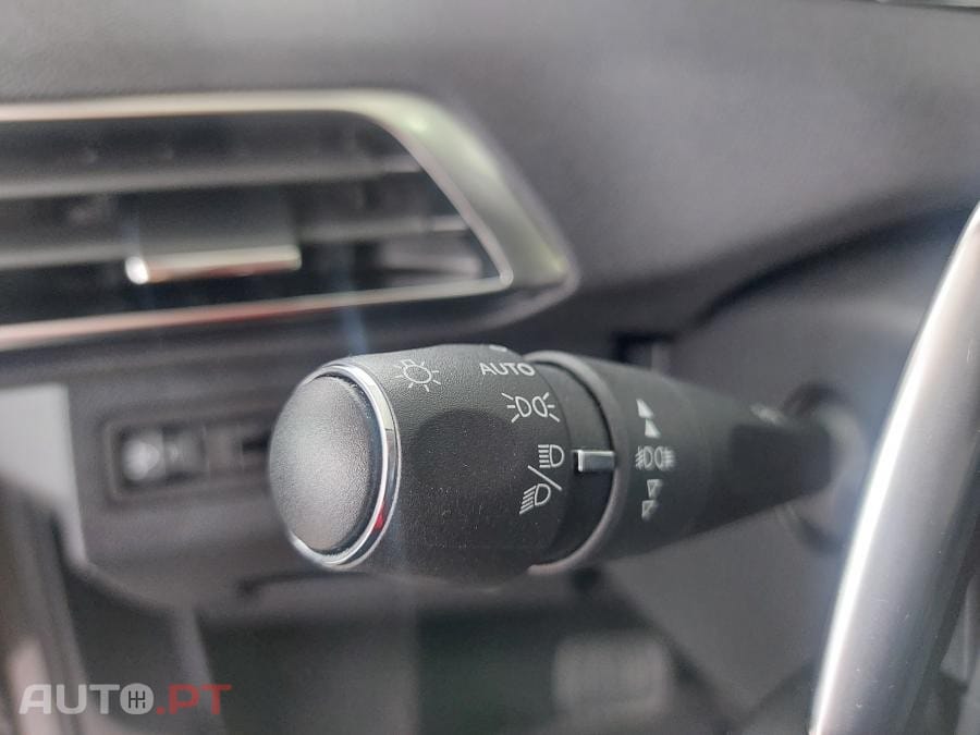 Peugeot 5008 1.5 BlueHDi Allure EAT8