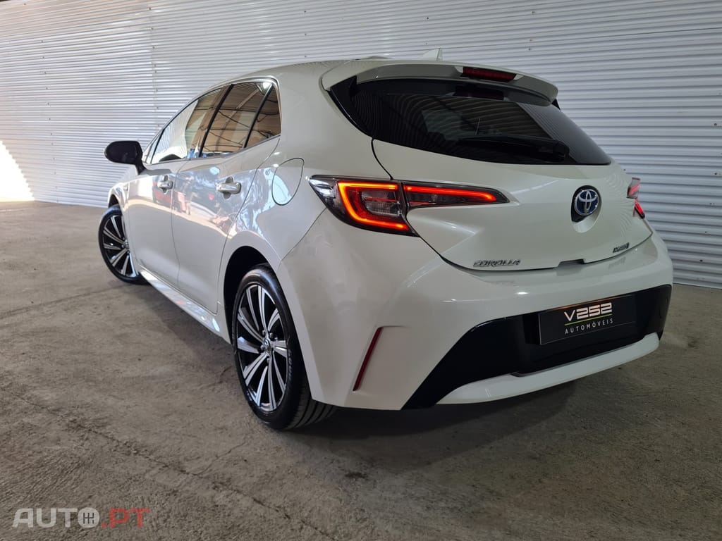 Toyota Corolla 1.8 Hybrid Comfort+P.Sport