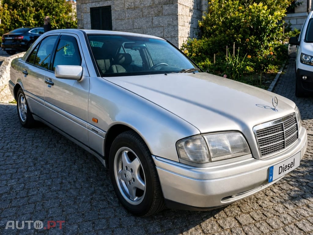 Mercedes-Benz C 220 Diesel Elegance