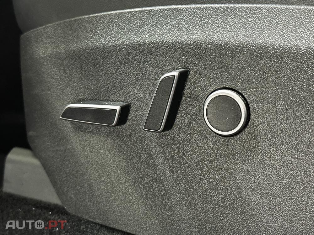 Tesla Model Y Performance Dual Motor AWD