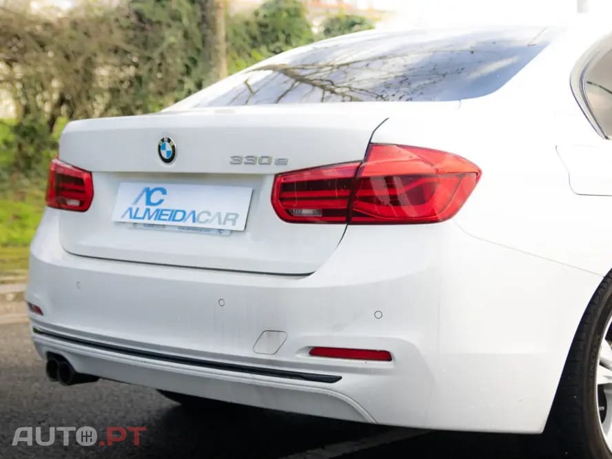 BMW 330 e iPerformance Line Luxury