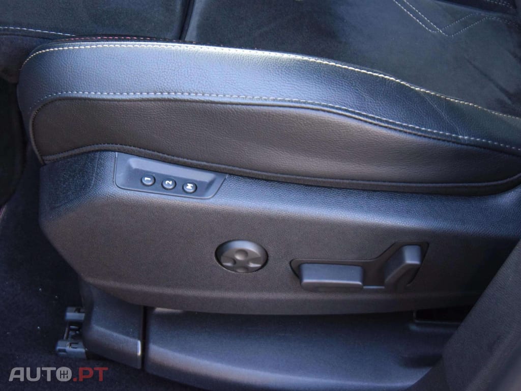 DS DS7 E-Tense Performance Line+