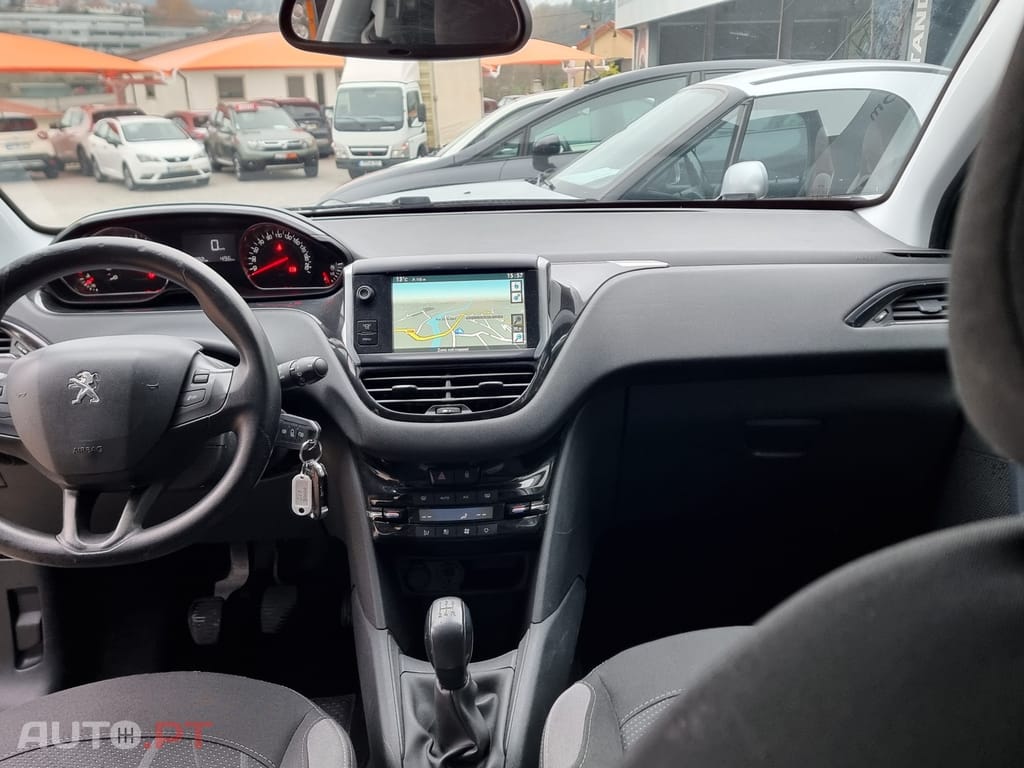 Peugeot 208 1.6 e-HDi Pack