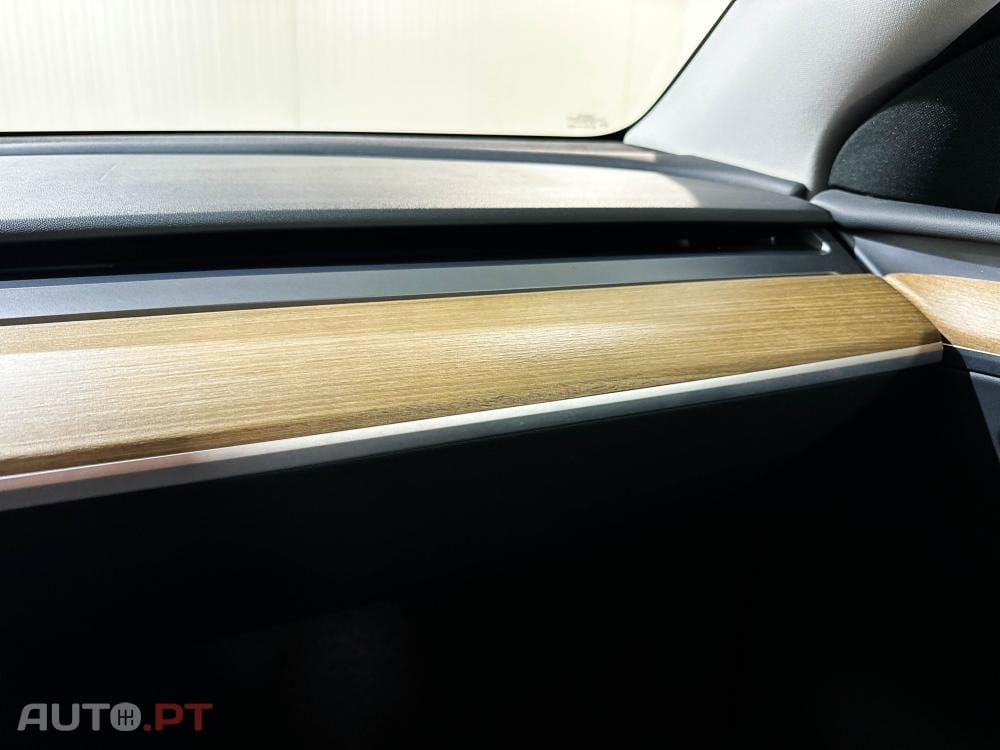 Tesla Model Y Long Range Dual Motor AWD