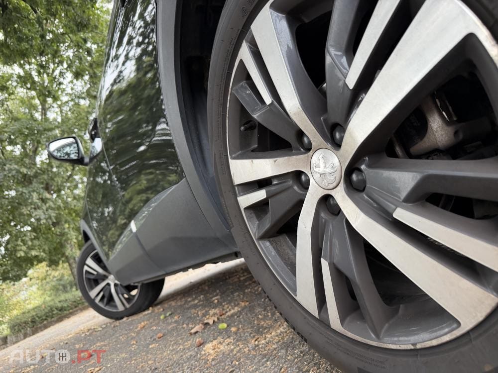 Peugeot 3008 1.6 BlueHDi Allure EAT6 J18