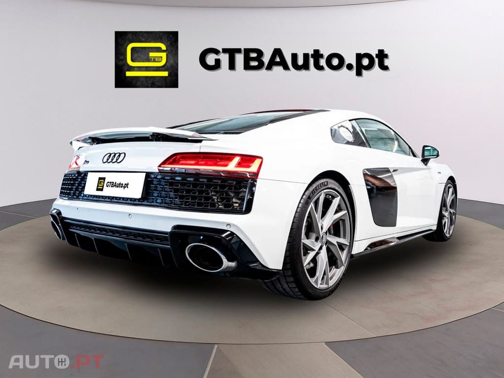 Audi R8 5.2FSi V10 RWD