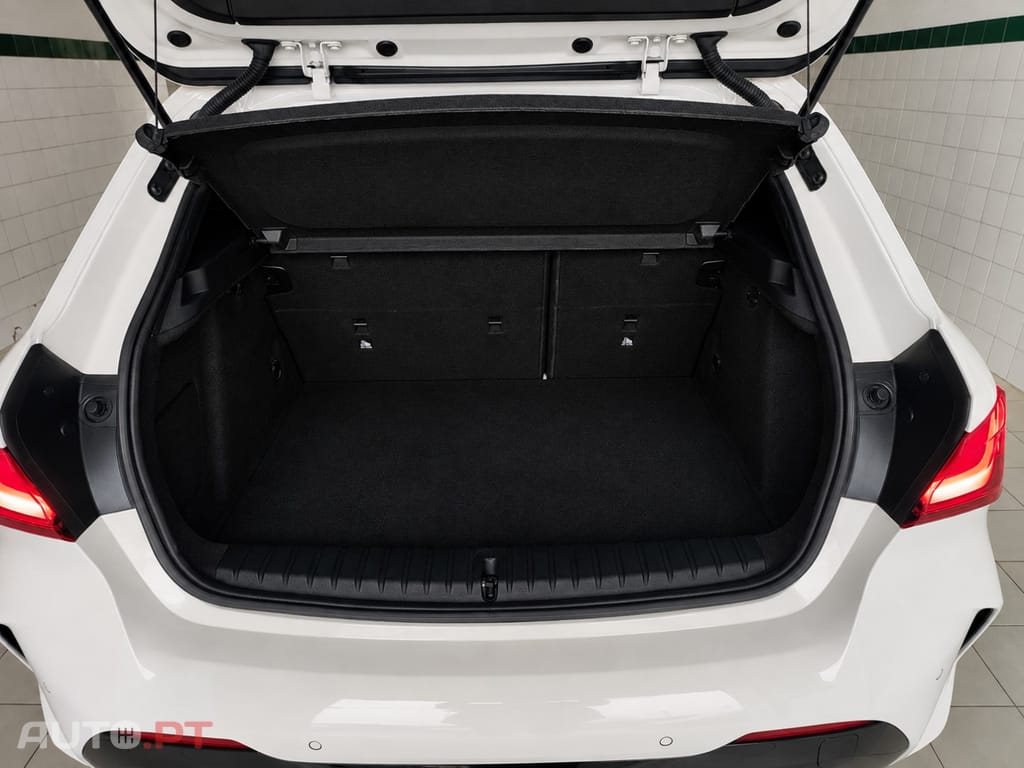 BMW 116 d Pack Desportivo M Auto