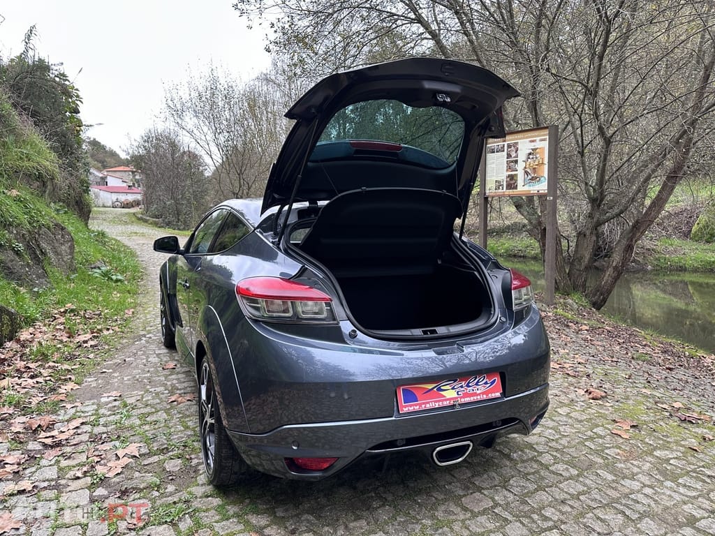 Renault Mégane Coupe TCe 265 R.S. Trophy