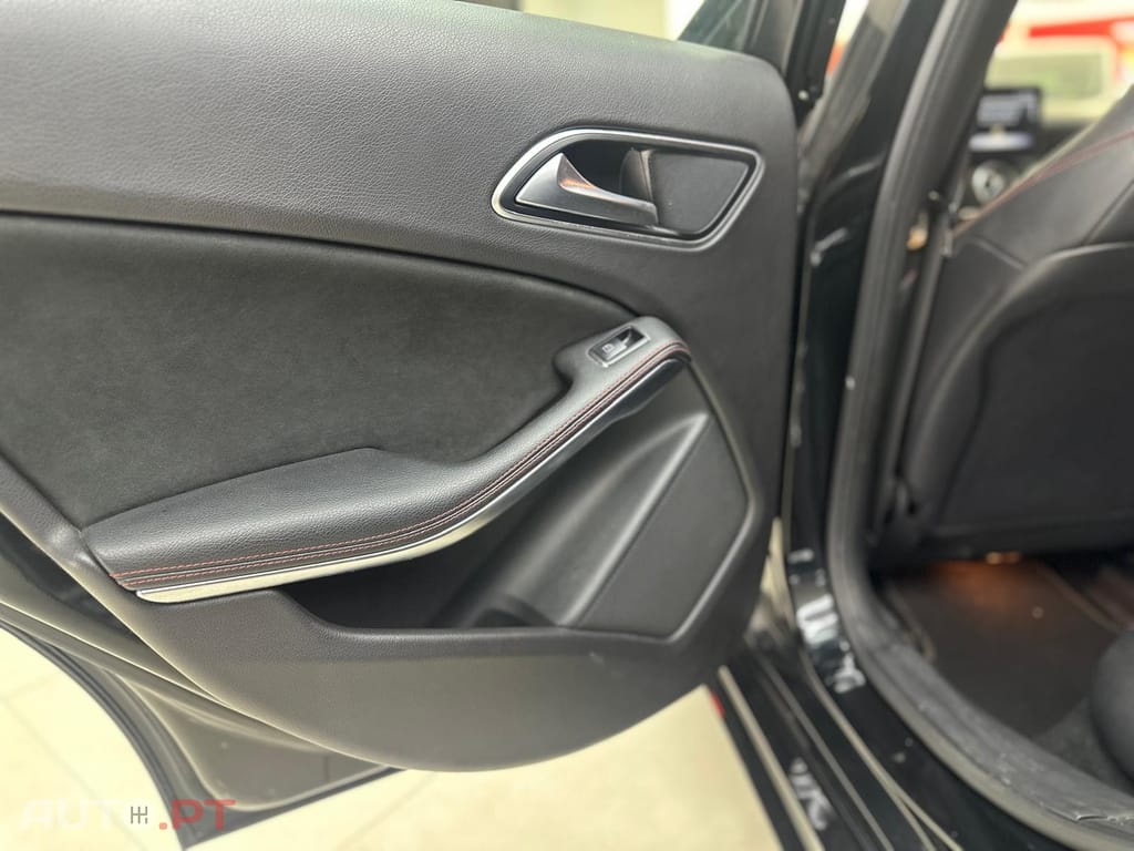 Mercedes-Benz A 180 Dynamic Edition