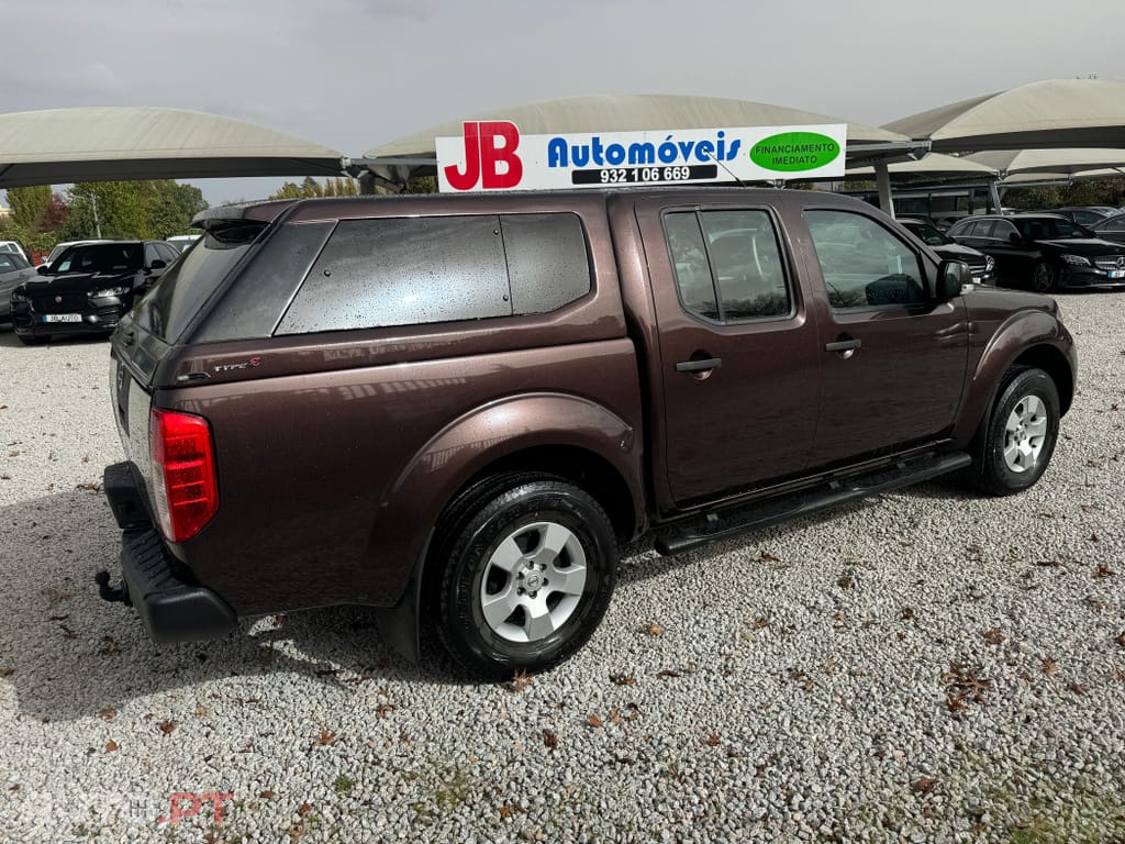 Nissan Navara 2.5 dCi CD LE 4WD